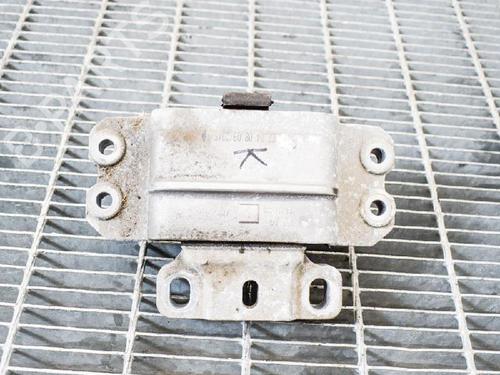 Used Engine mount VW GOLF VI (5K1) 1.4 (80 hp) 6743265