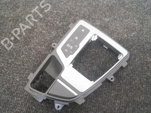 automatic-gearbox-selector-audi-a4-b9-8w2-8wc-20-tfsi-2015-6730439 main image