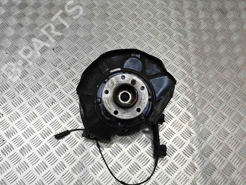 Used Right rear steering knuckle BMW 7 (G11, G12) 730 d, Ld (265 hp) 19501544