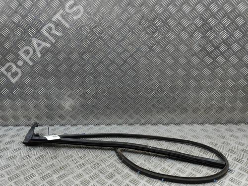 rubber-door-seal-porsche-911-991-2011-2012-2013-2014-2015-2016-2017-2018-2019-2020-33379207 main image