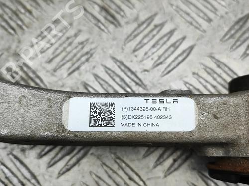 Right front suspension arm TESLA MODEL 3 (5YJ3) EV | BP37444965M13 - Image 7