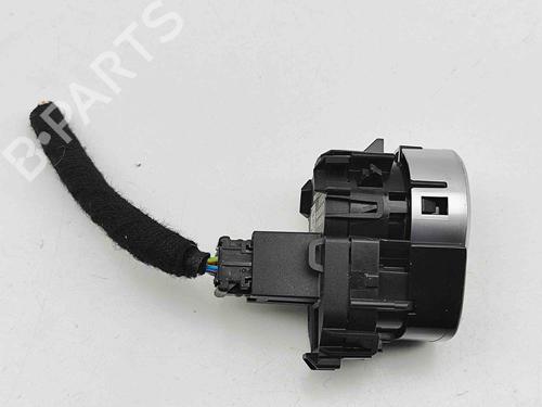 Switch BMW 5 (G30, F90) 530 e Plug-in-Hybrid xDrive | BP29488359I30 