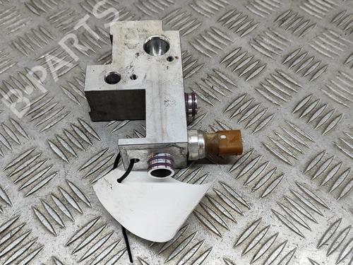 electronic-sensor-jaguar-i-pace-x590-2018-27768395 main image