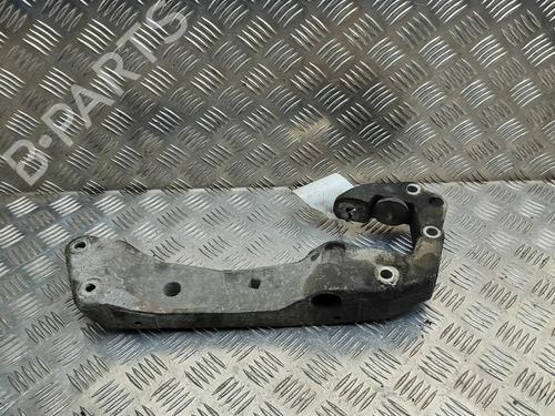 Used Gearbox mount Gearbox mount BMW 5 Touring (F11) M 550 d xDrive (381 hp) 30004641 30004641