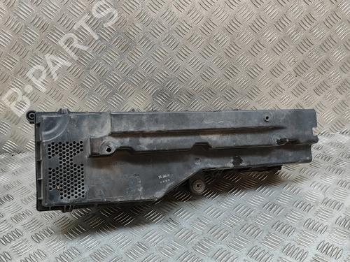 Used Air filter box Air filter box PORSCHE 911 (996) 3.4 Carrera 4 (301 hp) 24142677 24142677