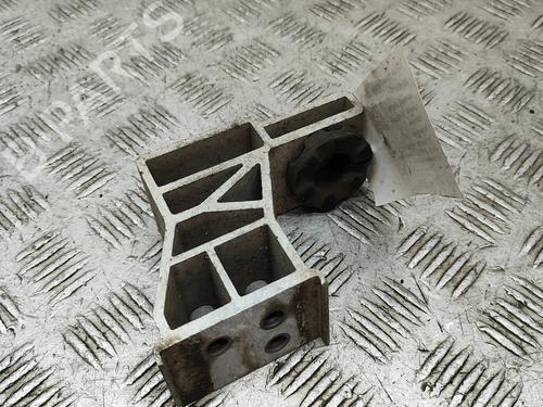 Støtte MERCEDES-BENZ E-CLASS T-Model (S213) E 220 d (213.204) (163 hp) 26939687