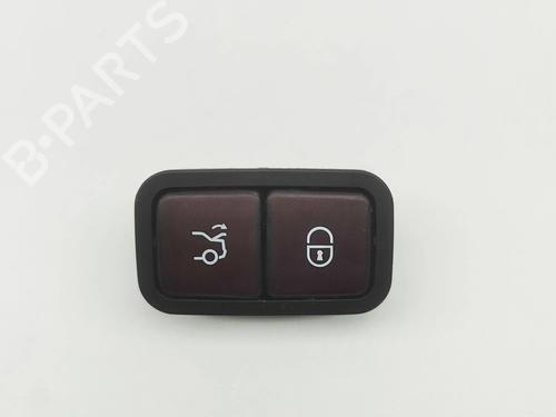 switch-mercedes-benz-e-class-w213-2016-36021418 main image