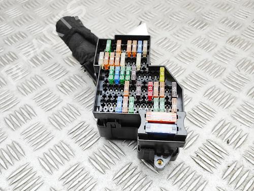 Used Fuse box Fuse box 39409912 39409912