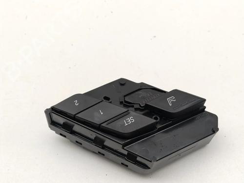 Switch BMW XM (G09) XM All-wheel Drive | BP39619746I30 - Image 3