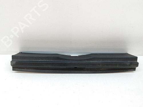 tailgate-trim-citroen-c5-aircross-a_-2018-28687298 main image