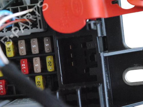 Fuse box JAGUAR E-PACE (X540) 2.0 P200 AWD | BP30253797E1