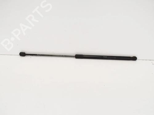 other-volvo-v40-hatchback-525-d2-31395607-2012-2013-2014-2015-2016-2017-2018-2019-14663927 main image