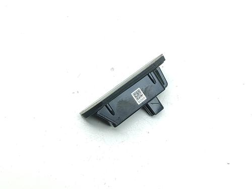 Licence plate light TESLA MODEL Y (5YJY) EV Performance All-wheel Drive | BP34701549I40  - Image 5