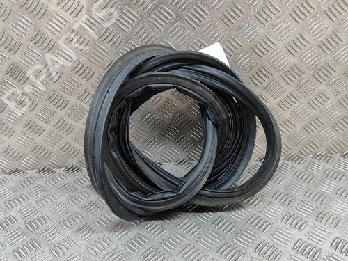 Used Rubber door seal HONDA CIVIC X Hatchback (FC_, FK_) 2.0 Type-R (FK8) (320 hp) 20981643