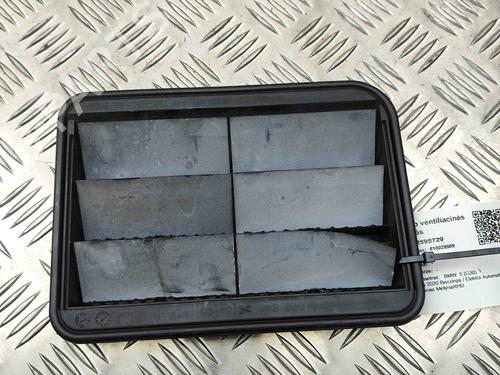 Used Grille BMW 5 (G30, F90) 530 e Plug-in-Hybrid xDrive (252 hp) 29488278