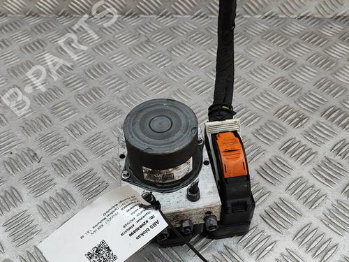 Used ABS pump PEUGEOT 3008 II SUV (MC_, MR_, MJ_, M4_) 1.6 BlueHDi 120 (120 hp) 25218932
