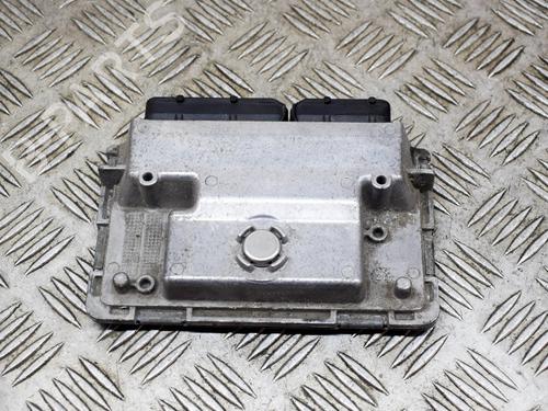 Used Engine control unit (ECU) Engine control unit (ECU) BMW i3 (I01) Range Extender (170 hp) 10073710 10073710