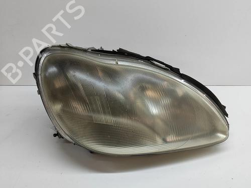 Lyskaster høyre MERCEDES-BENZ S-CLASS (W220, V220) S 320 (220.065, 220.165) (224 hp) 31648815