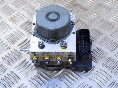 Used ABS pump ABS pump DACIA SANDERO II 1.5 dCi 75 / Blue dCi 75 (B8JW, B8M4, B8AH, B8M7, B8M6) (75 hp) 6756341 6756341