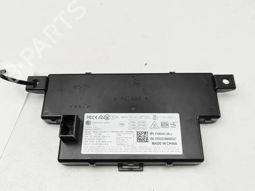 Used Electronic module Electronic module TESLA MODEL Y (5YJY) Long Range All-wheel Drive (514 hp) 33394406 33394406