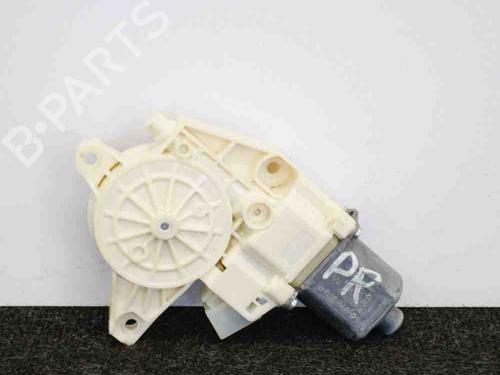 Rudehejsemotor forskærm højre MERCEDES-BENZ E-CLASS (W212) E 220 CDI (163 hp) 6739253