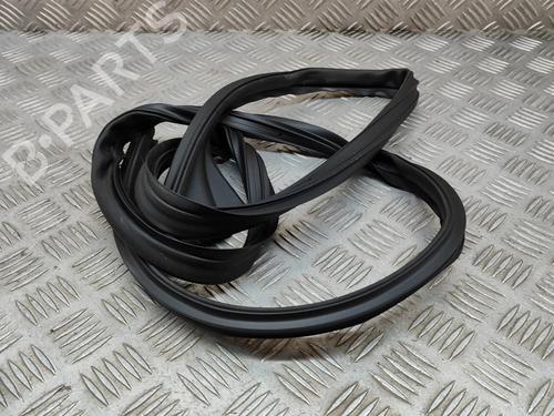 rubber-door-seal-tesla-model-y-5yjy-2019-32754472 main image
