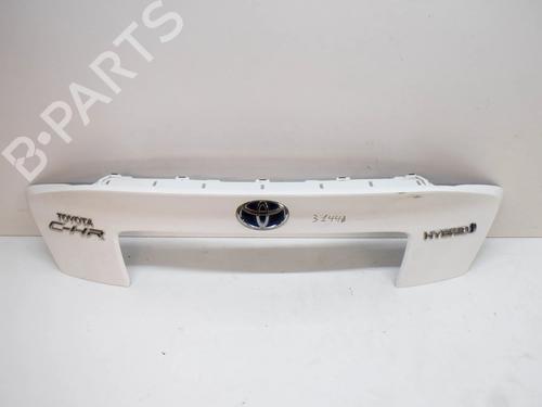 tailgate-toyota-c-hr-_x1_-18-hybrid-zyx10_-zyx11_-zyx10r-zyx11r-76811-f4010-2016-11948196 main image