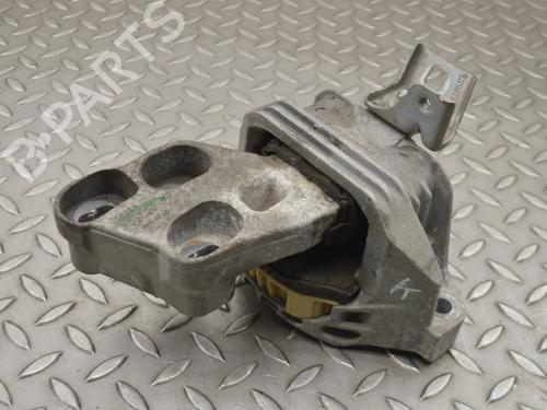 Motorophæng INFINITI Q30 1.5 D (109 hp) 30232293