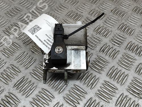 Other PEUGEOT 3008 II SUV (MC_, MR_, MJ_, M4_) Hybrid | BP28554224O1