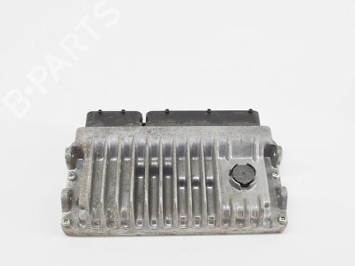 Used Engine control unit (ECU) TOYOTA YARIS (_P13_) 1.5 Hybrid (NHP130_, NHP130) (101 hp) 13928133