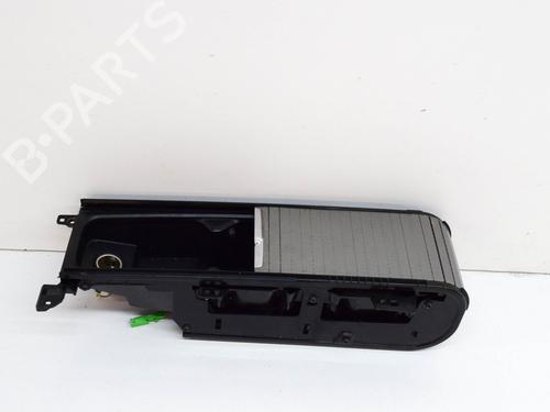 Used Cup/Object holder VOLVO V90 II Estate (235) D3 AWD (150 hp) 14913440