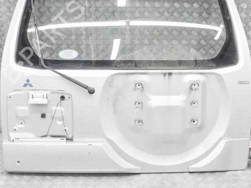 Used Tailgate MITSUBISHI PAJERO III (V7_W, V6_W) 3.5 (V65W, V75W) (203 hp) 8624806
