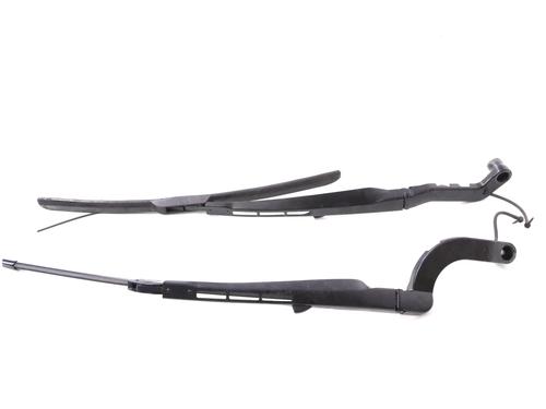 Used Front windshield wiper arm Front windshield wiper arm JAGUAR F-TYPE Coupe (X152) 3.0 SCV6 S (380 hp) 33341564 33341564