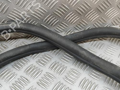 Rubber door seal PORSCHE PANAMERA (971) 2.9 4 E-Hybrid (97ABE1, 97BBE1) | BP26884739C142 