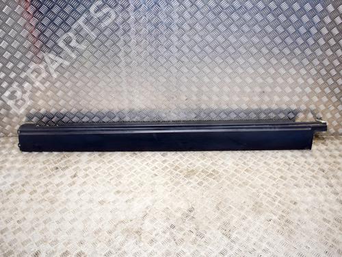 venstre-sidekjole-land-rover-discovery-v-l462-2016-27756331 main image