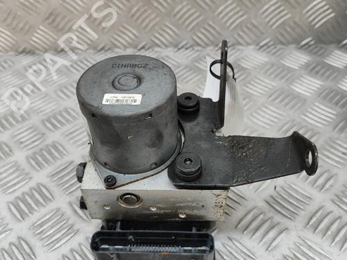 Used ABS pump HYUNDAI H-1 Cargo (TQ) 2.5 CRDi (110 hp) 25787645