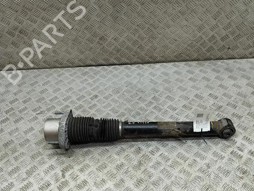 Used Right rear shock absorber Right rear shock absorber LAND ROVER RANGE ROVER SPORT II (L494) 3.0 SDV6 4x4 (306 hp) 28549649 28549649