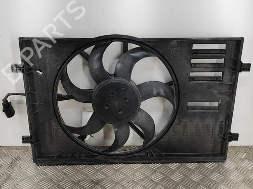 Køleventilator elektrisk SKODA SUPERB III Estate (3V5) 1.6 TDI (120 hp) 16077534