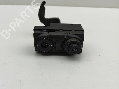 Used Mirror switch CHEVROLET CAPTIVA (C100, C140) 2.0 D 4WD (150 hp) 28101908