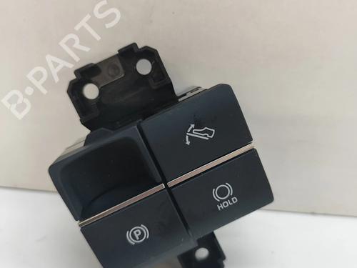 Used Switch TOYOTA bZ4X (_EAM1_) EV (YEAM15) (218 hp) 28560776