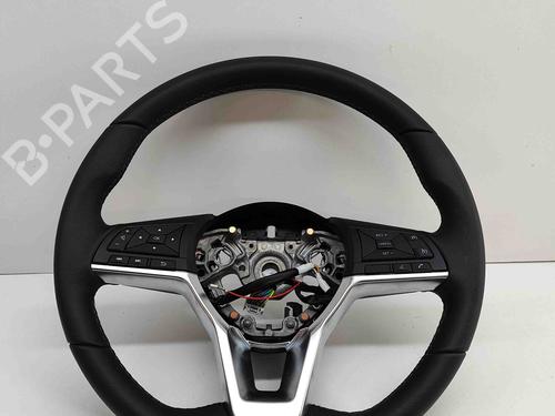 Used Steering wheel NISSAN JUKE (F16_) DIG-T 117 (117 hp) 28551162