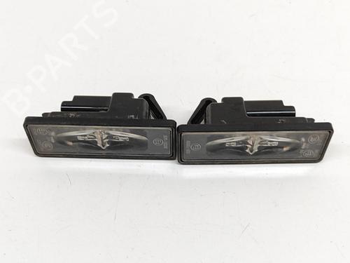 Used Licence plate light CITROËN C4 III (BA_, BB_, BC_) 1.2 PureTech 130 (BAHNSA, BAHNSB) (130 hp) 28557945