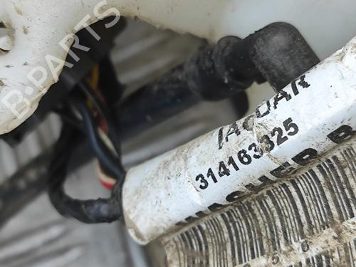 Windscreen washer tank JAGUAR XJ (X350, X358) D 2.7 | BP31021297C113 