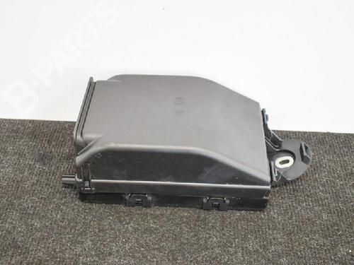 Used Fuse box Fuse box 7801099 7801099