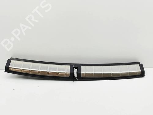 Used Tailgate trim BMW X1 (F48) sDrive 18 d (150 hp) 29730917