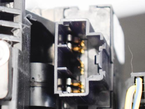 switch-volvo-v60-i-155-d4-2010-2011-2012-2013-2014-2015-2016-2017-2018-6750756 main image