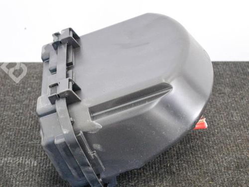 Used Fuse box BMW 1 (F20) M 140 i (340 hp) 6750731