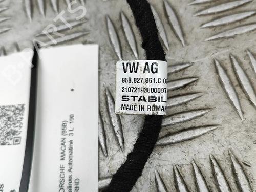 Tailgate lift support PORSCHE MACAN (95B) 3.0 S Diesel | BP31056582C138  - Image 7