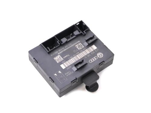 Used Electronic module AUDI Q5 (8RB) 2.0 TDI quattro (163 hp) 30213589