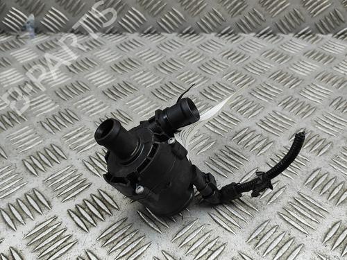 Used Auxiliary water pump LAND ROVER DISCOVERY V (L462) D300 MHEV 4x4 (300 hp) 30644305